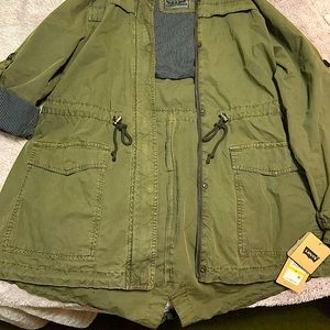 Woman’s light weight Levi’s Jacket